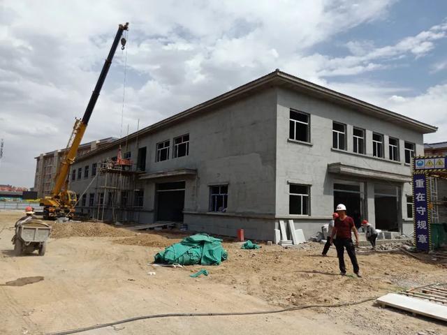 马自忠督导扶贫项目进展及农村危房改造等工作 基础设施建设